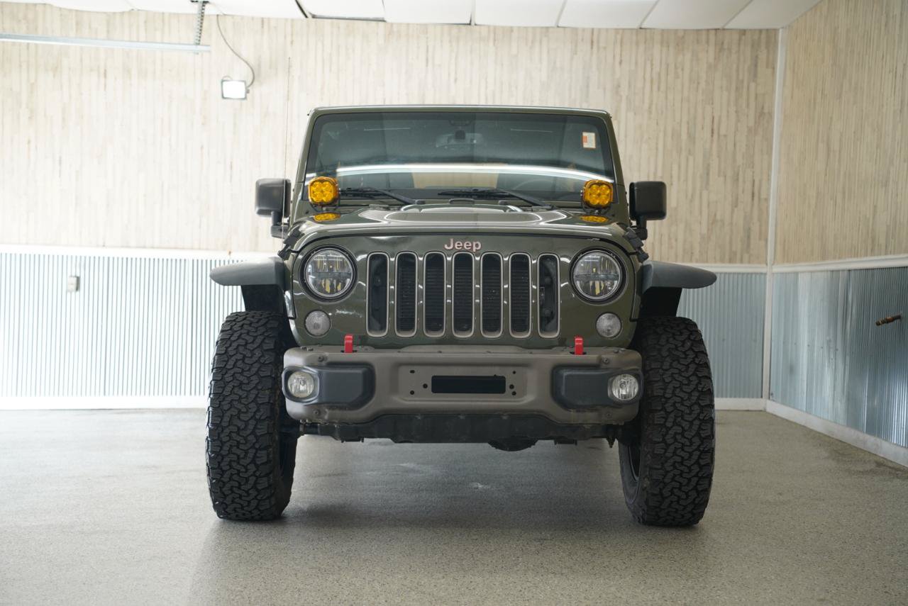 Used 2016 Jeep Wrangler Unlimited Sahara AWD/4WD image 2