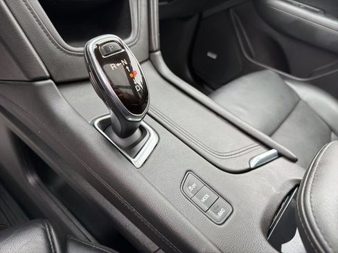 Used 2018 Cadillac XT5 Luxury w/ LPO, Sport Package image 30