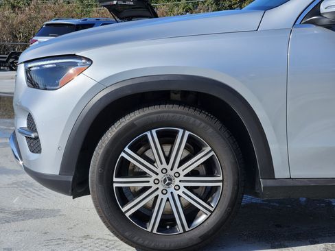 Certified 2025 Mercedes-Benz GLE 350 4MATIC image 11
