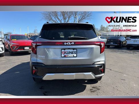 Used 2025 Kia Seltos S image 8