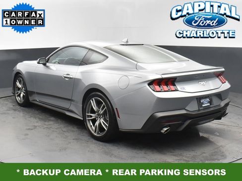 Used 2025 Ford Mustang Premium image 7
