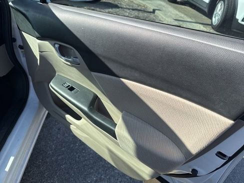 Used 2013 Honda Civic LX image 24