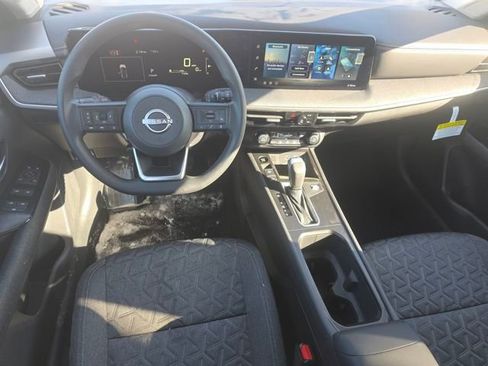 New 2026 Nissan Kicks SV w/ Cold Weather Package image 3