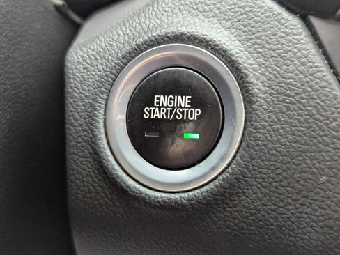 Used 2019 Buick Envision Essence image 35