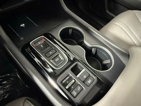 Used 2023 Honda Pilot Elite image 26