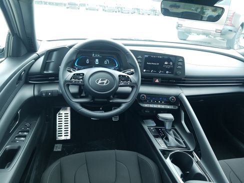 New 2026 Hyundai Elantra SEL Sport Premium w/ Cargo Package FWD image 18