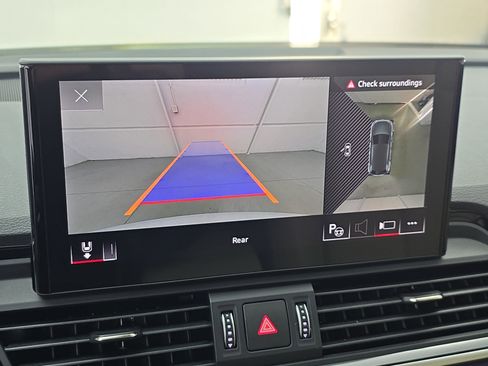 Used 2024 Audi Q5 2.0T Prestige image 22