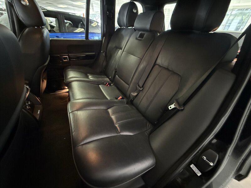 Used 2012 Land Rover Range Rover HSE AWD/4WD image 28