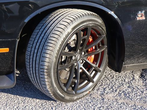 Used 2021 Dodge Challenger R/T Scat Pack w/ Dynamics Package image 17