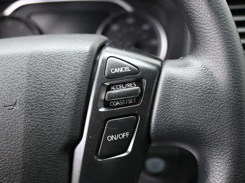 Used 2022 Nissan Frontier SV RWD image 19