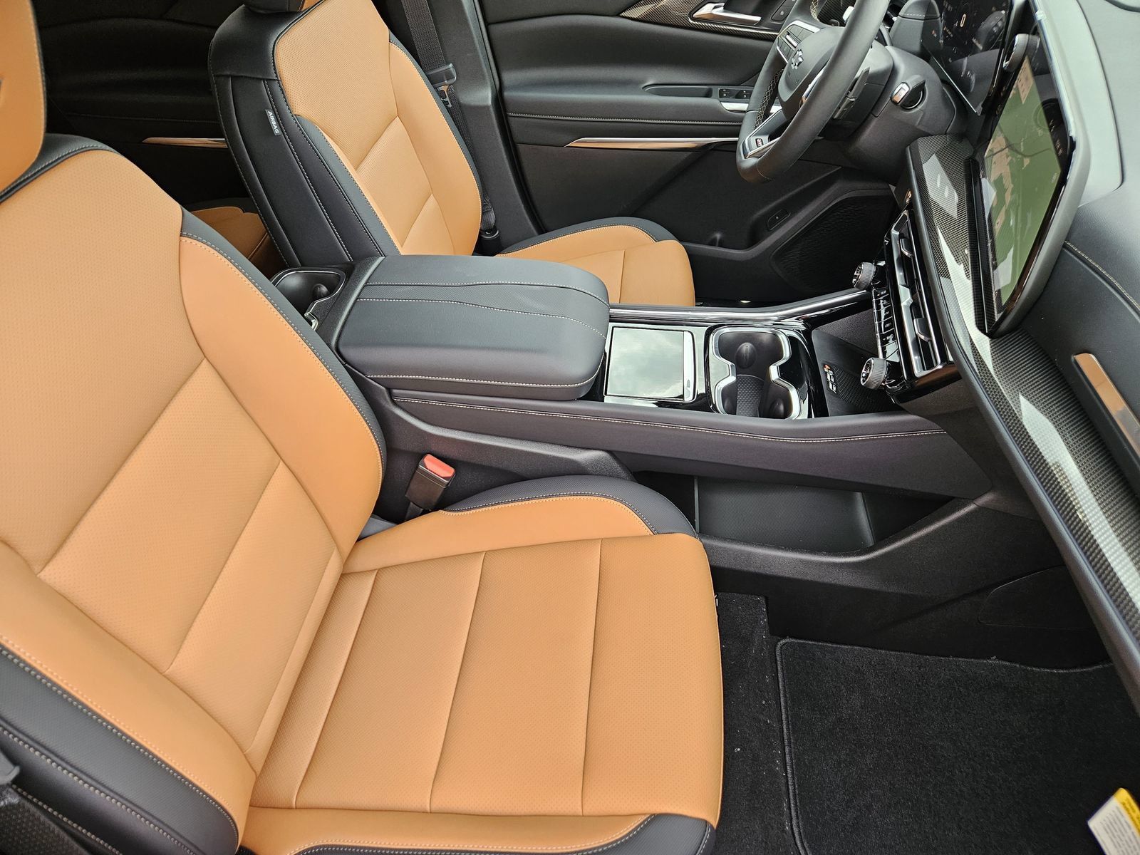 New 2027 Chevrolet Traverse Z71 w/ Driver Confidence Package AWD/4WD image 16