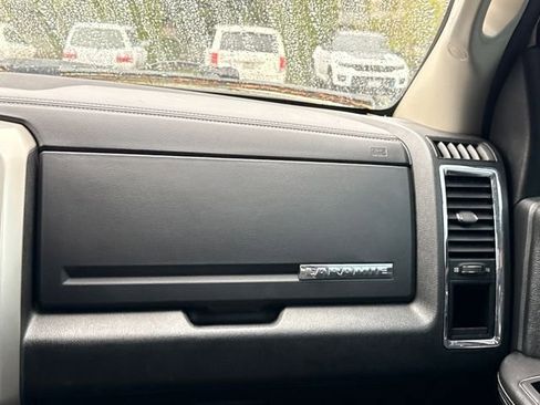 Used 2016 RAM 5500 Laramie AWD/4WD image 18