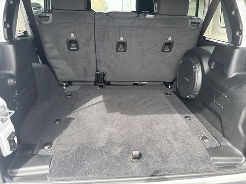 Used 2021 Jeep Wrangler Sport w/ Sun And Sound Package image 15