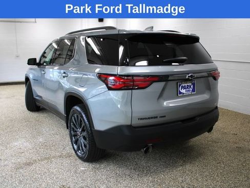 Used 2023 Chevrolet Traverse RS AWD/4WD image 3