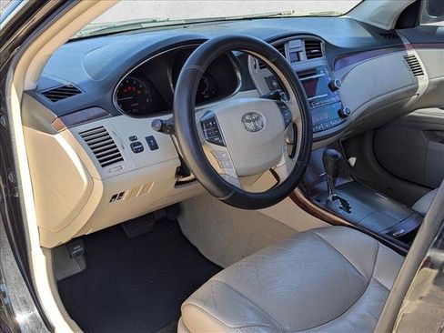 Used 2011 Toyota Avalon image 10