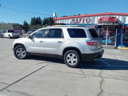 Used 2010 GMC Acadia SL w/ Preferred Package image 1