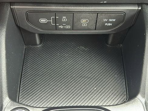 Used 2025 Kia K4 LXS image 26