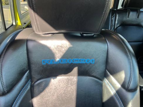 Used 2023 Jeep Wrangler Unlimited Rubicon 4xe AWD/4WD image 44