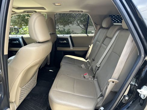 Used 2017 Toyota 4Runner Limited AWD/4WD image 28