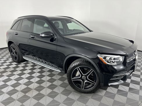 Used 2022 Mercedes-Benz GLC 300 4MATIC image 2