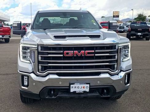 Used 2022 GMC Sierra 2500 SLT w/ Driver Alert Package I AWD/4WD image 3