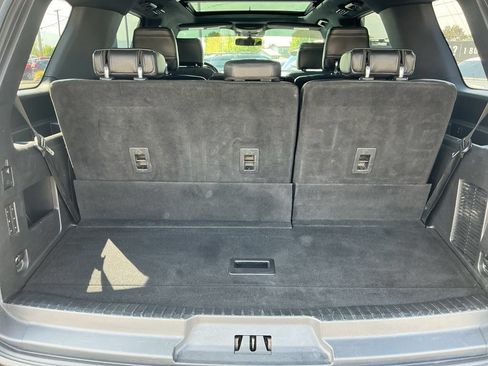 Used 2018 Ford Expedition Limited w/ Equipment Group 302A AWD/4WD image 28