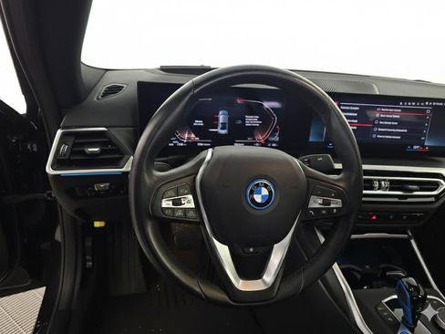 Used 2023 BMW i4 eDrive35 image 20