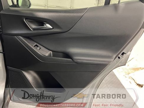 Used 2025 Chevrolet Equinox LT FWD image 34
