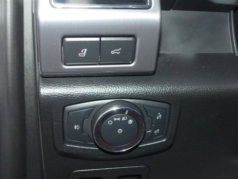 Used 2019 Ford Expedition Platinum AWD/4WD image 30
