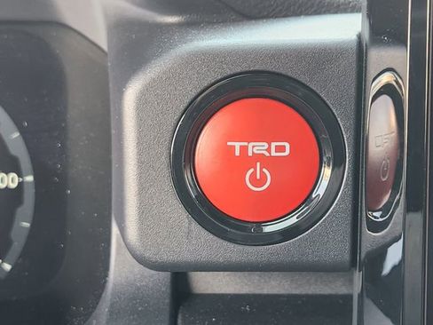 Used 2025 Toyota 4Runner TRD Off-Road Premium w/ Tow Technology Package AWD/4WD image 15