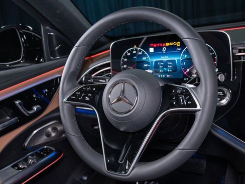New 2026 Mercedes-Benz E 350 4MATIC Sedan image 16