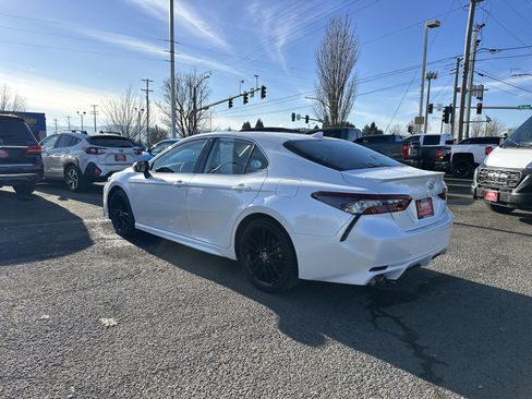 Used 2024 Toyota Camry XSE image 3