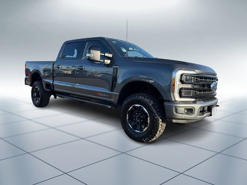 New 2026 Ford F350 Platinum w/ Tremor Off-Road Package AWD/4WD image 2