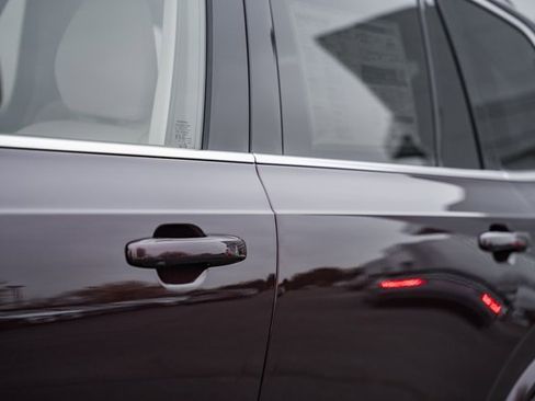 New 2026 Volvo XC90 B6 Ultra w/ Protection Package Premier image 16