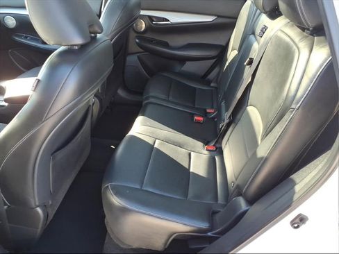 Used 2019 INFINITI QX50 Essential w/ Premium Heat Package image 12