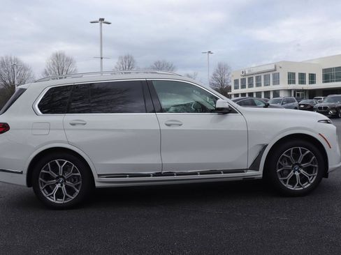New 2026 BMW X7 xDrive40i image 8