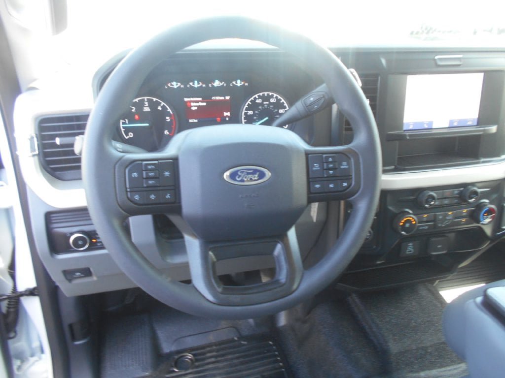 New 2025 Ford F350 XL w/ XL Chrome Package RWD image 13
