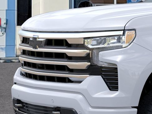 New 2026 Chevrolet Silverado 1500 High Country w/ Technology Package AWD/4WD image 13