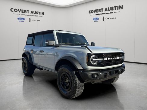 Certified 2023 Ford Bronco Wildtrak image 7