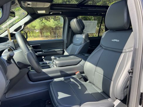 New 2026 Ford Expedition Platinum AWD/4WD image 13