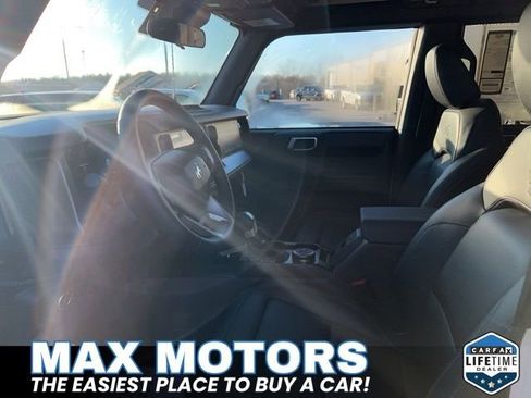 New 2025 Ford Bronco Badlands w/ Sasquatch Package image 9