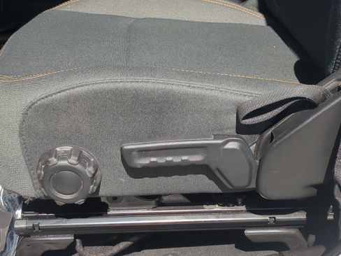 Certified 2024 Jeep Wrangler Sport S image 21