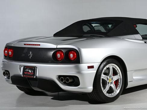 Used 2004 Ferrari 360 Spider RWD image 24
