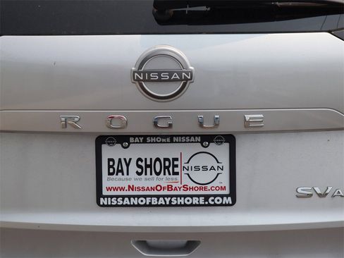 Certified 2022 Nissan Rogue SV image 32