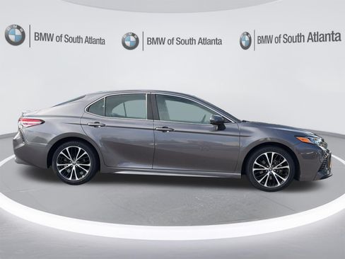 Used 2019 Toyota Camry SE FWD image 24