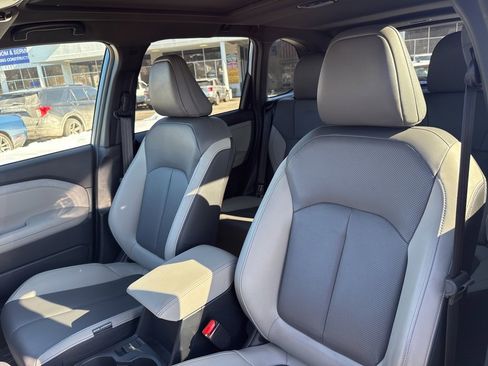 Used 2025 Subaru Forester Limited image 21