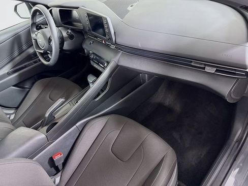 Certified 2025 Hyundai Elantra Sport w/ Cargo Package image 28