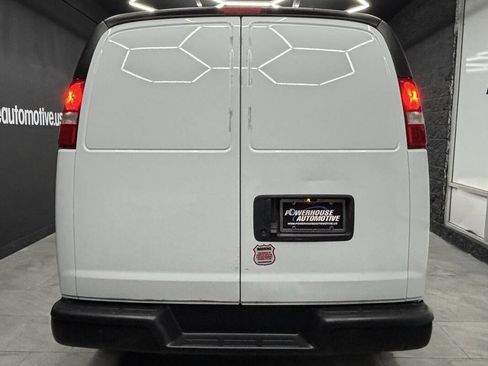 Used 2023 GMC Savana 2500 Extended RWD image 8