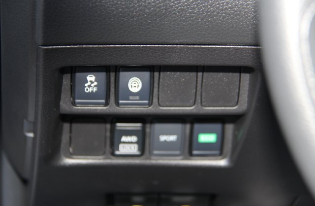 Used 2020 Nissan Rogue Sport SV AWD/4WD image 29