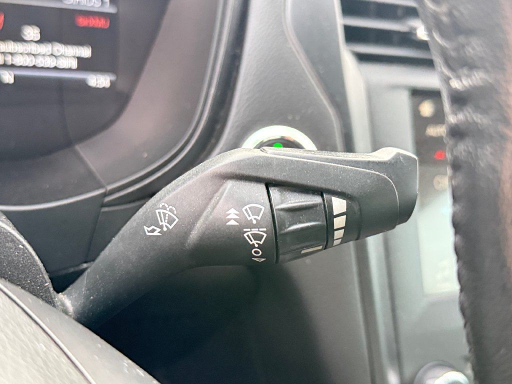 Used 2018 Ford Fusion SE w/ Equipment Group 201A FWD image 38